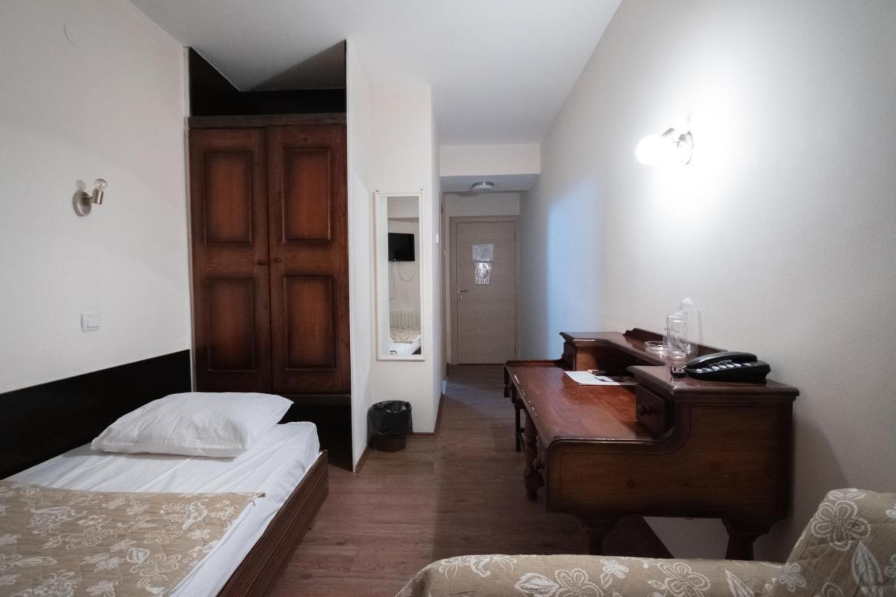Hotel Dunav Požarevac Buitenkant foto