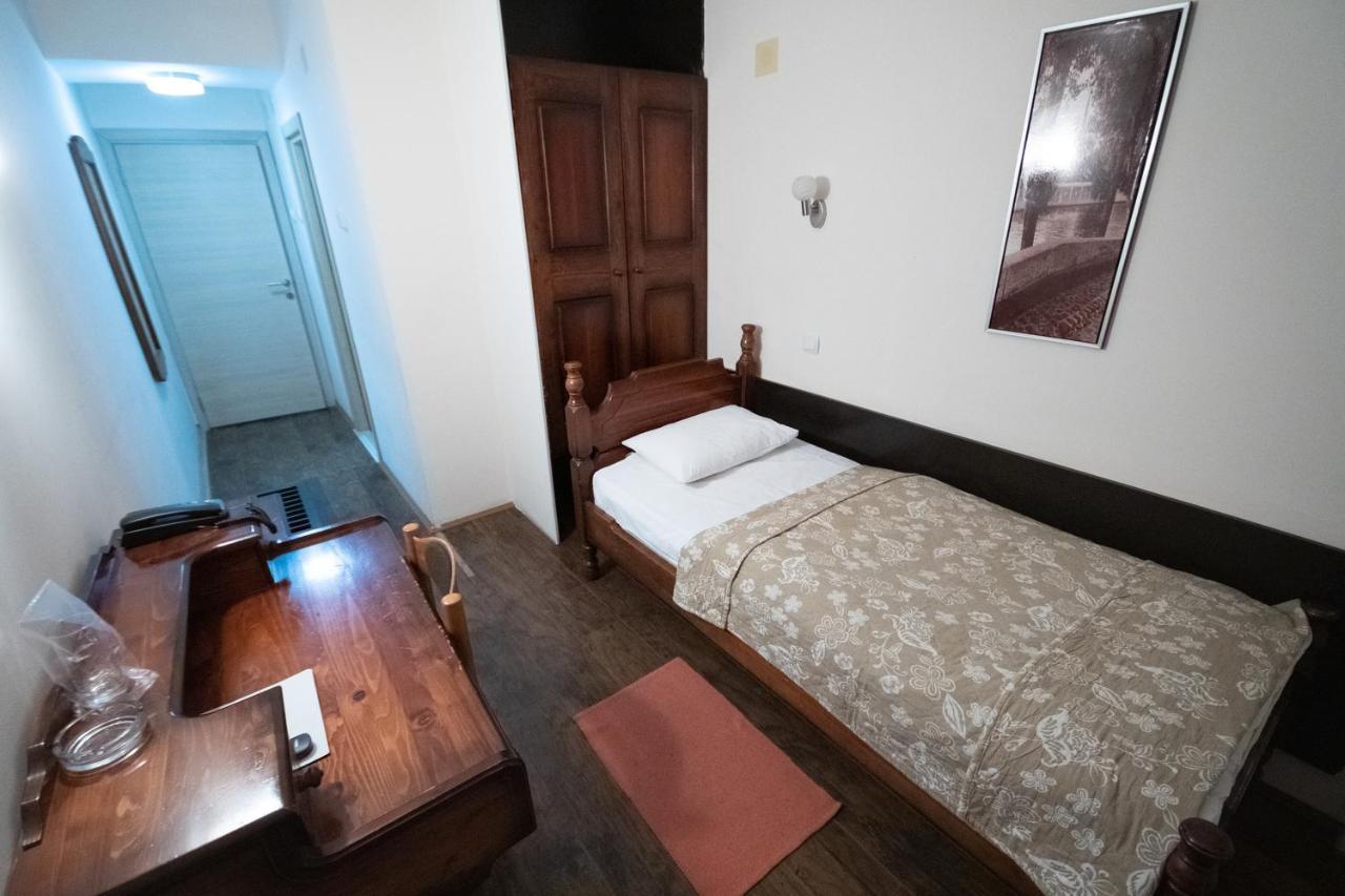Hotel Dunav Požarevac Buitenkant foto