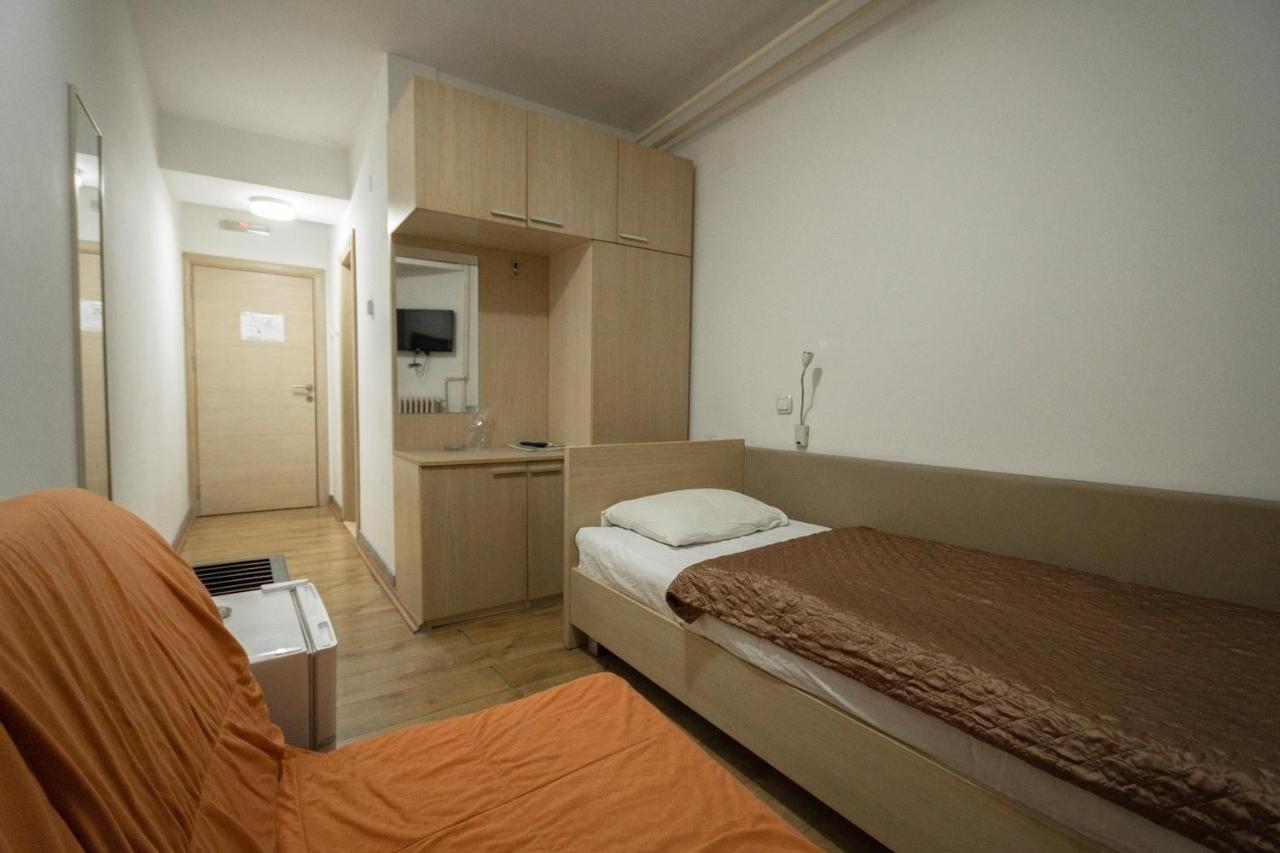 Hotel Dunav Požarevac Buitenkant foto