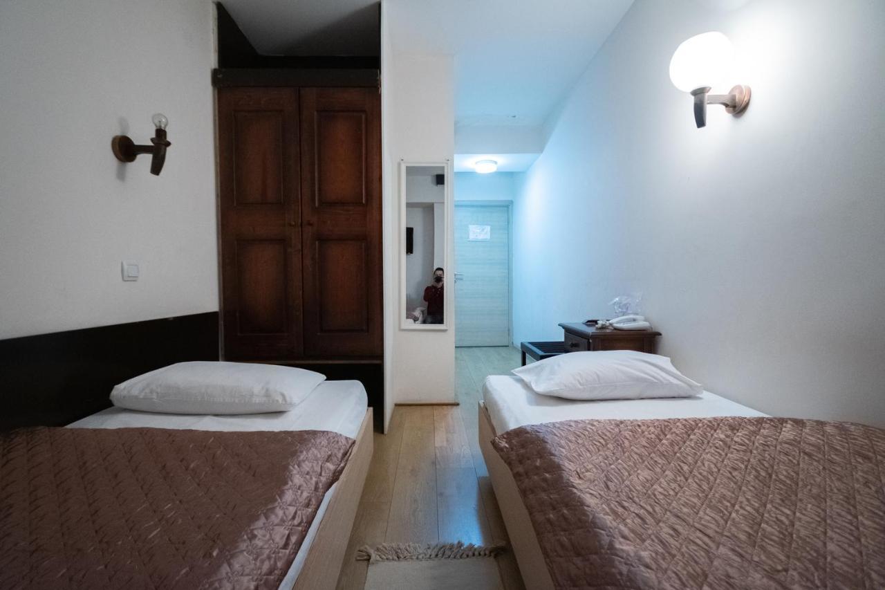 Hotel Dunav Požarevac Buitenkant foto