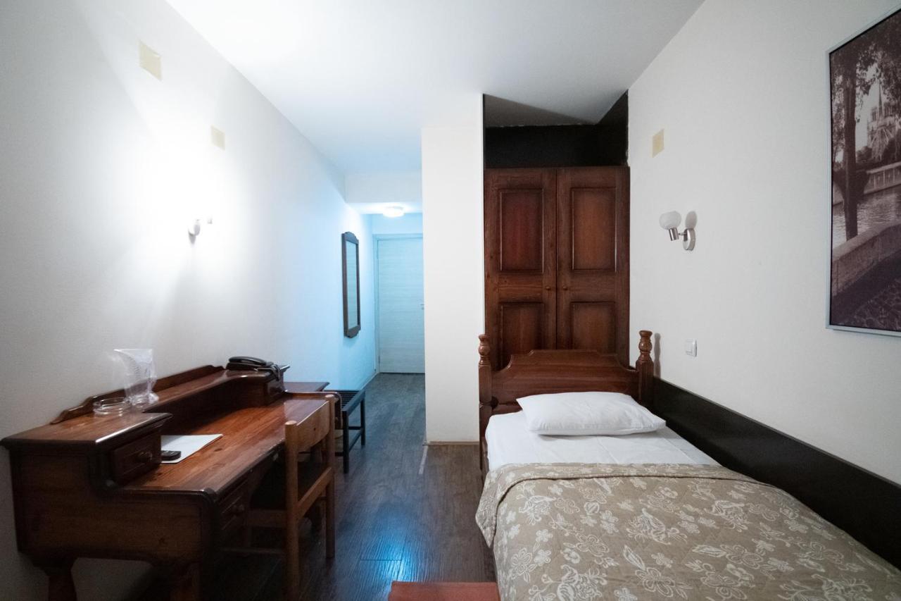 Hotel Dunav Požarevac Buitenkant foto